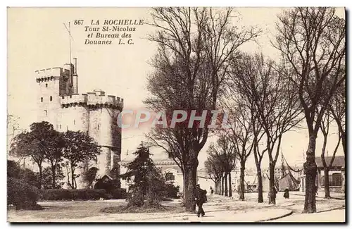 Ansichtskarte AK La Rochelle Tour St Nicolas et bureau des douanes