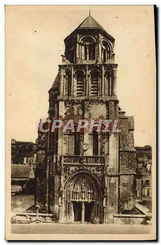 Ansichtskarte AK Poitiers L&#39Eglise Saint Radegonde Le clocher et son entree Ouest