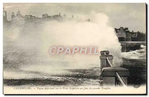 Cartes postales Cherbourg Vague Deferlant Sur La Place Napoleon Un Jour De Grande Tempete