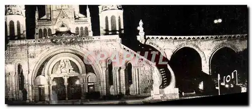 Cartes postales moderne Lourdes La Basilique Illuminee