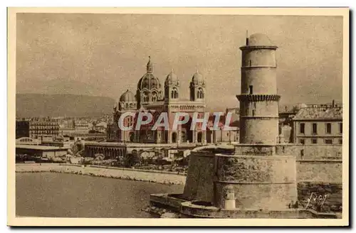 Cartes postales Marseille La Cathedrale et le Fort Saint Jean