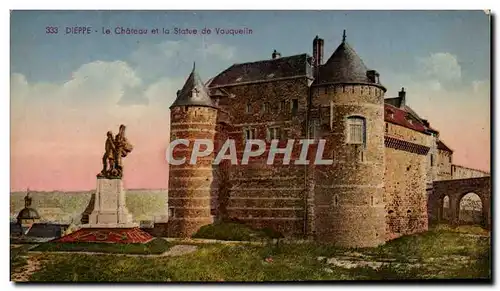 Cartes postales Dieppe Le Chateau Et La Statue De Vauquelin