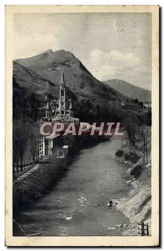 Cartes postales Lourdes La Basilique Et Le Gave