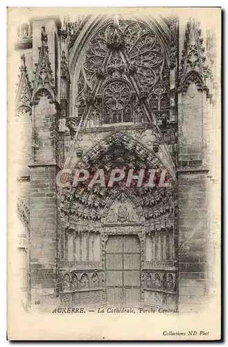 Ansichtskarte AK Auxerre La Cathedrale Porche Central