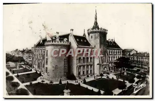 Cartes postales Angouleme Vue de l&#39hotel de ville prise par avion