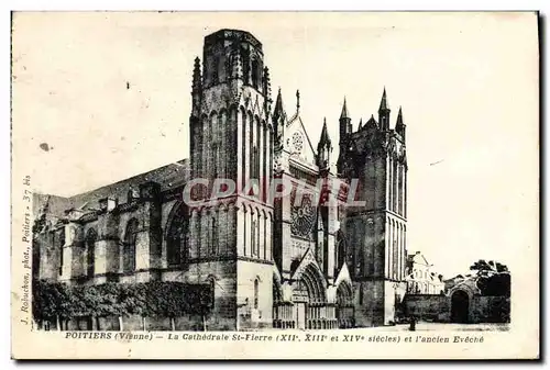 Cartes postales Poitiers La Cathedrale St Pierre et l'ancien eveche