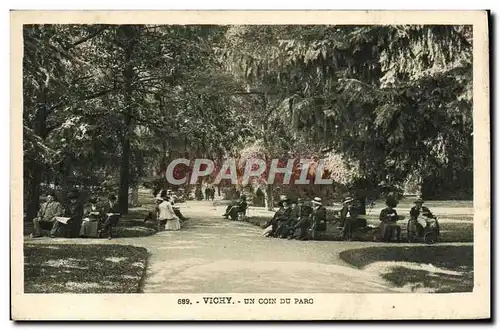 Cartes postales Vichy Un Coin Du Parc