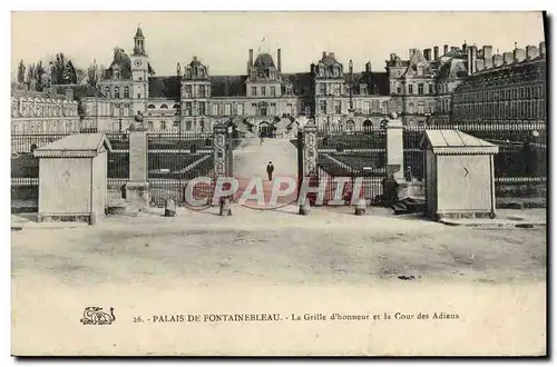 Cartes postales Foret De Fontainebleau La Grille D&#39Honneur Et La Cour Des Adieux