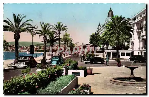 Cartes postales moderne La Cote D&#39Azur Cannes La Croisette