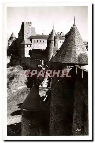 Cartes postales Carcassonne Perspective exterieure sur le chateau La Tour Pinte