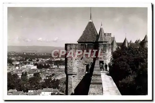 Ansichtskarte AK Carcassonne La Cite Le chemin de ronde faisant le tour de la cite