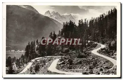 Cartes postales moderne Argentiere Vallee de Chamonix Route du Col des Montets et le Mont Blanc