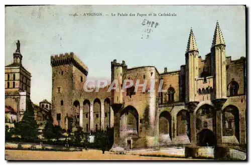 Cartes postales Avignon Le Palais de Papee et la Cathedrale
