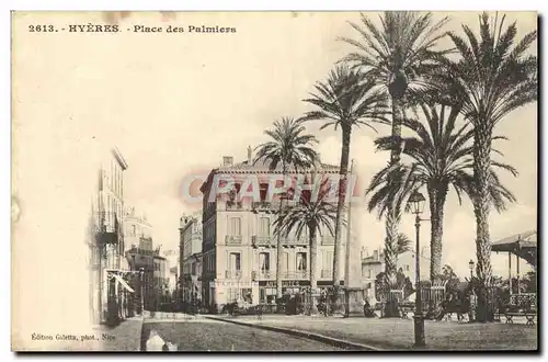 Cartes postales Hyeres Place des Palmiers