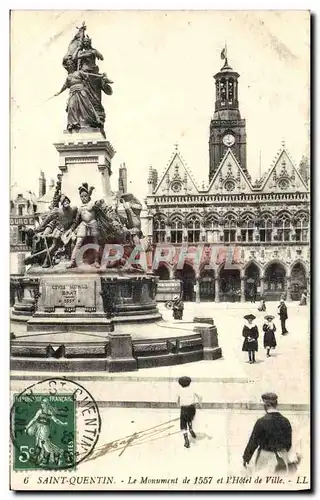 Cartes postales Saint Quentin Le Monument de 1557 et l&#39hotel de ville