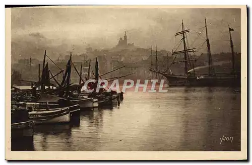 Ansichtskarte AK Marseille Un Coin Du Vieux Port Bateaux