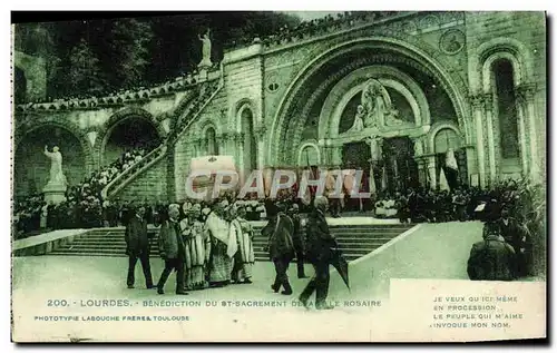 Cartes postales Lourdes Benediction Du St Sacrement devant le rosaire