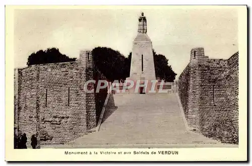 Ansichtskarte AK Monument A La Victoire Et Aux Soldats De Verdun Militaria