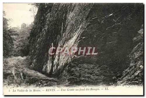 Cartes postales Revin Une Grotte au Fond Des Bauges
