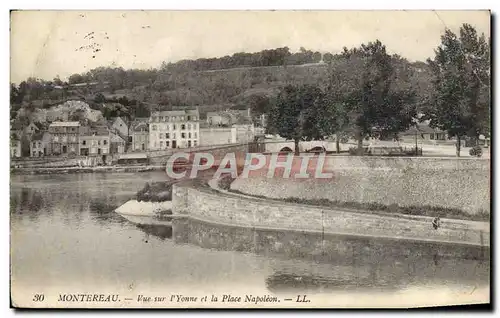 Cartes postales Montereau Vue Sur L&#39Yonne et la Place