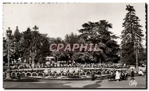 Cartes postales moderne Toulouse Un Coin du Jardin du Grand Rond