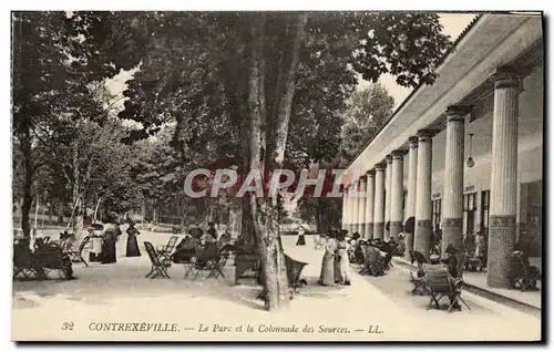 Cartes postales Contrexeville Le Parc et la Colonnade des Sources