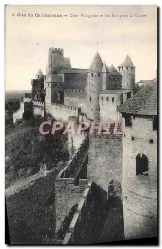 Cartes postales Cite de Carcassonne Tour Wisigothe et les remparts a l'Ouest