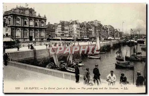 Ansichtskarte AK Le Havre Le Grand Quai et le Musee Bateaux