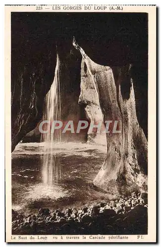 Cartes postales Gourdon Les Gorges Du Loup Le saut du loup vu a travers la cascade petrifiante