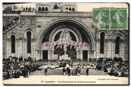 Cartes postales Lourdes La Procession du Saint Sacrement