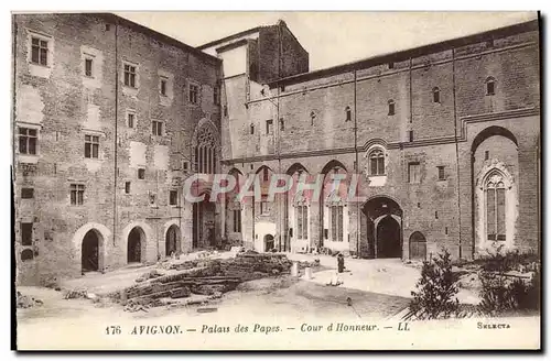 Cartes postales Avignon Palais des Papes Cour d'honneur