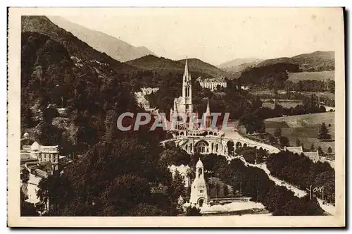 Cartes postales Lourdes La Basilique Vue Du Chateau fort