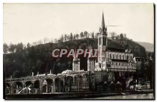 Cartes postales Lourdes La Basilique