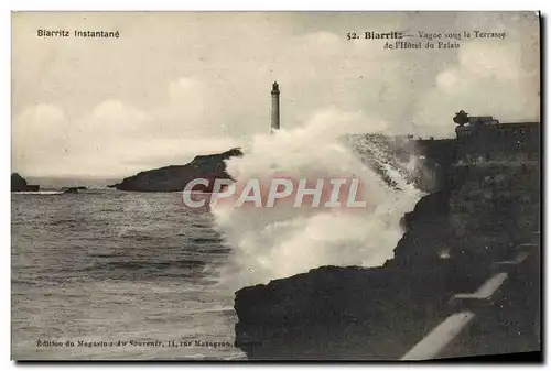 Cartes postales Biarritz Vague Sous La Terrasse de l&#39hotel du Palais