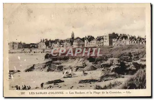 Cartes postales Les Sables d'Olonne les Rochers et la Plage de la Corniche