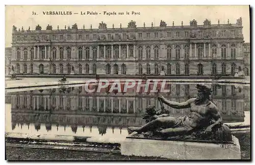 Ansichtskarte AK Versailles Le Palais Facade Sur le Parc