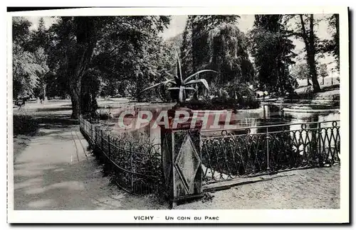 Cartes postales Vichy Un Coin Du Parc