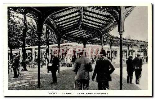 Cartes postales Vichy Le Parc Les Galeries Couvertes