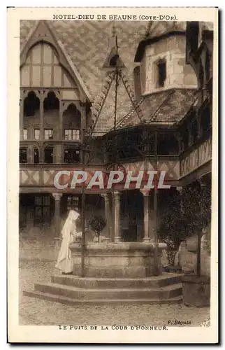 Ansichtskarte AK Hotel Dieu De Beaune Le puits de la cour d&#39honneur