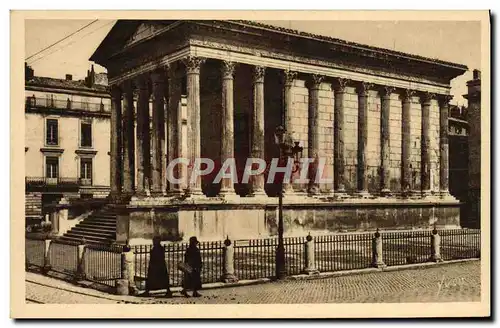 Cartes postales Nimes La Maison Carree