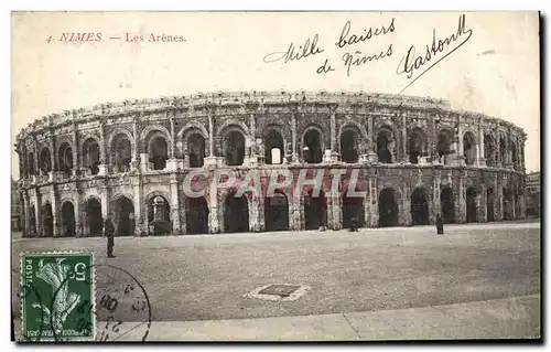 Cartes postales Nimes Les Arenes