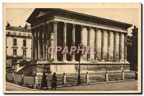 Cartes postales Nimes La Maison Carree