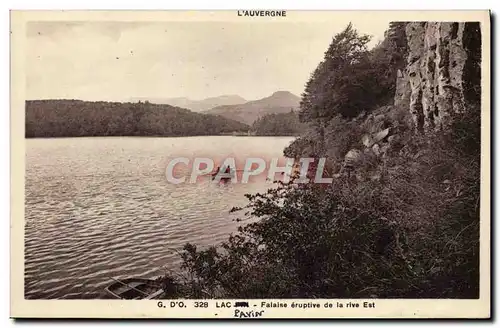 Cartes postales Lac Pavin Falaise Eruptive De La Rive Est