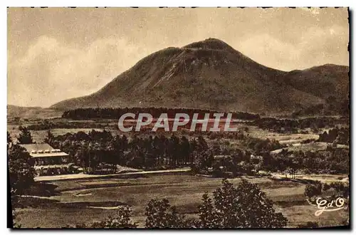 Cartes postales Environs de Royat et Clermont Ferrand Le Golf de Charade et le Puy de Dome