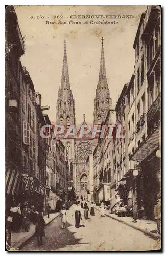 Cartes postales L&#39Auvergne Clermont Ferrand Rue des Gras et Cathedrale