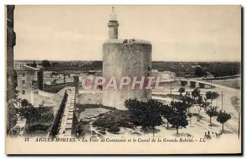 Cartes postales Aigues Mortes La Tour De Constance Et Le Canal De La Grande Robine