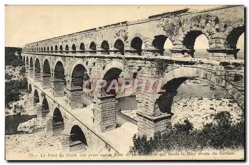 Cartes postales Le Pont Du Gard Vue Prise Sur Le flanc de la montagne