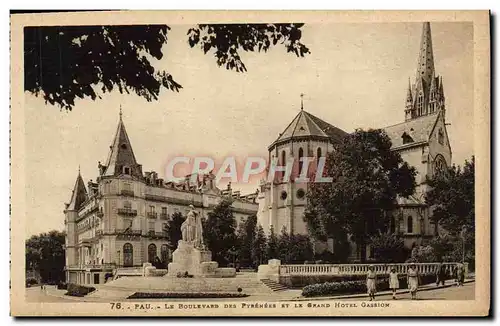 Cartes postales Pau le boulevard des Pyrenees et le grand hotel Gassion