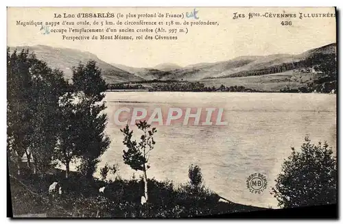 Cartes postales Lac D&#39Issarles Curieux Rocher Tombant A Pic Sur Le Lac