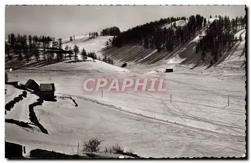 Cartes postales moderne Beuil les Launes La piste de saut et le remonte pente des Launes